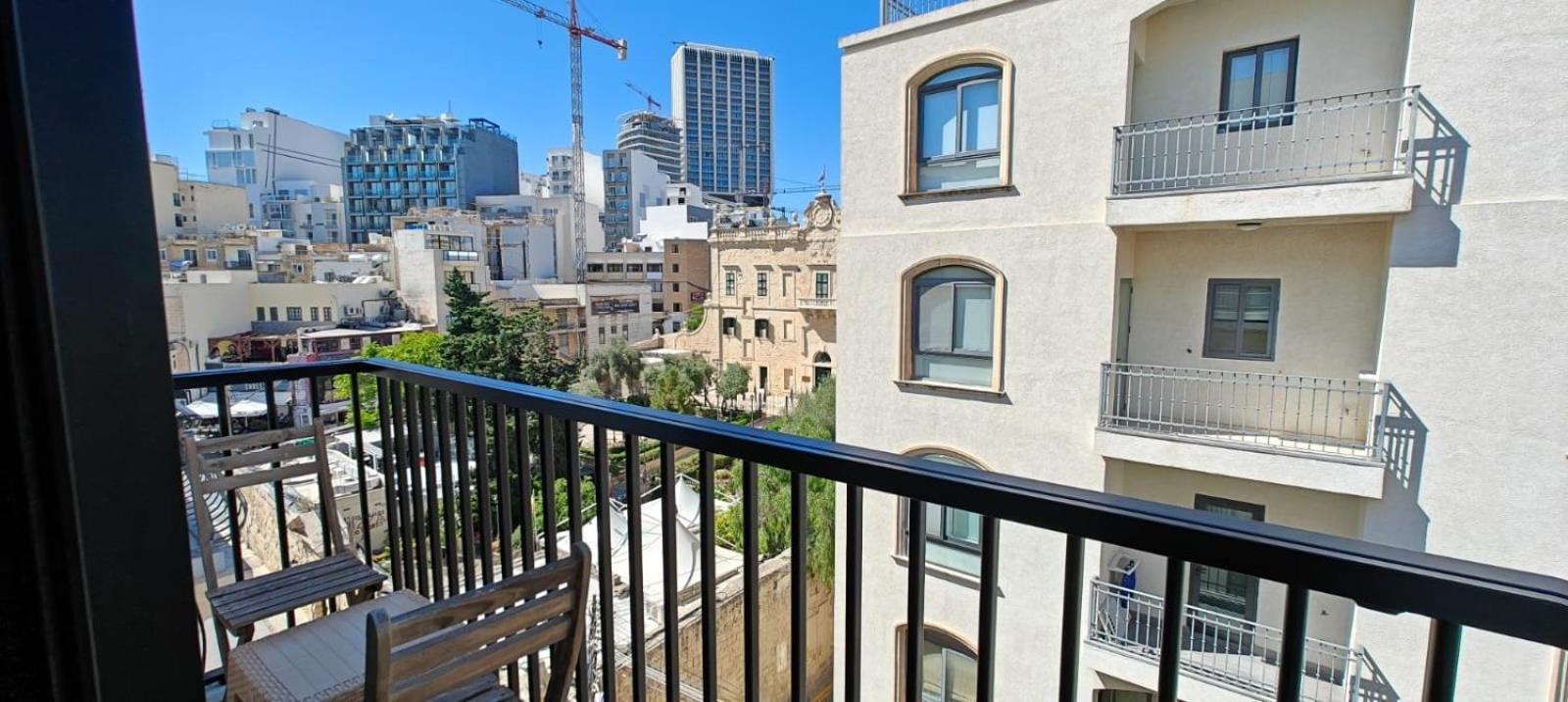 Luxury Garden View At Spinola Bay St Julians Appartement San Ġiljan Buitenkant foto